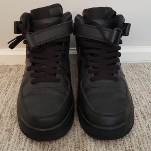Nike Air Force One mid triple black AF1